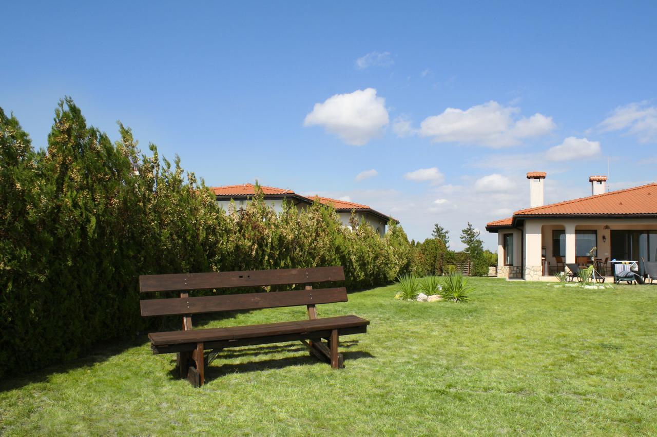 Private Villa 102 With Heated Pool In Blacksearama Baltsjik Buitenkant foto